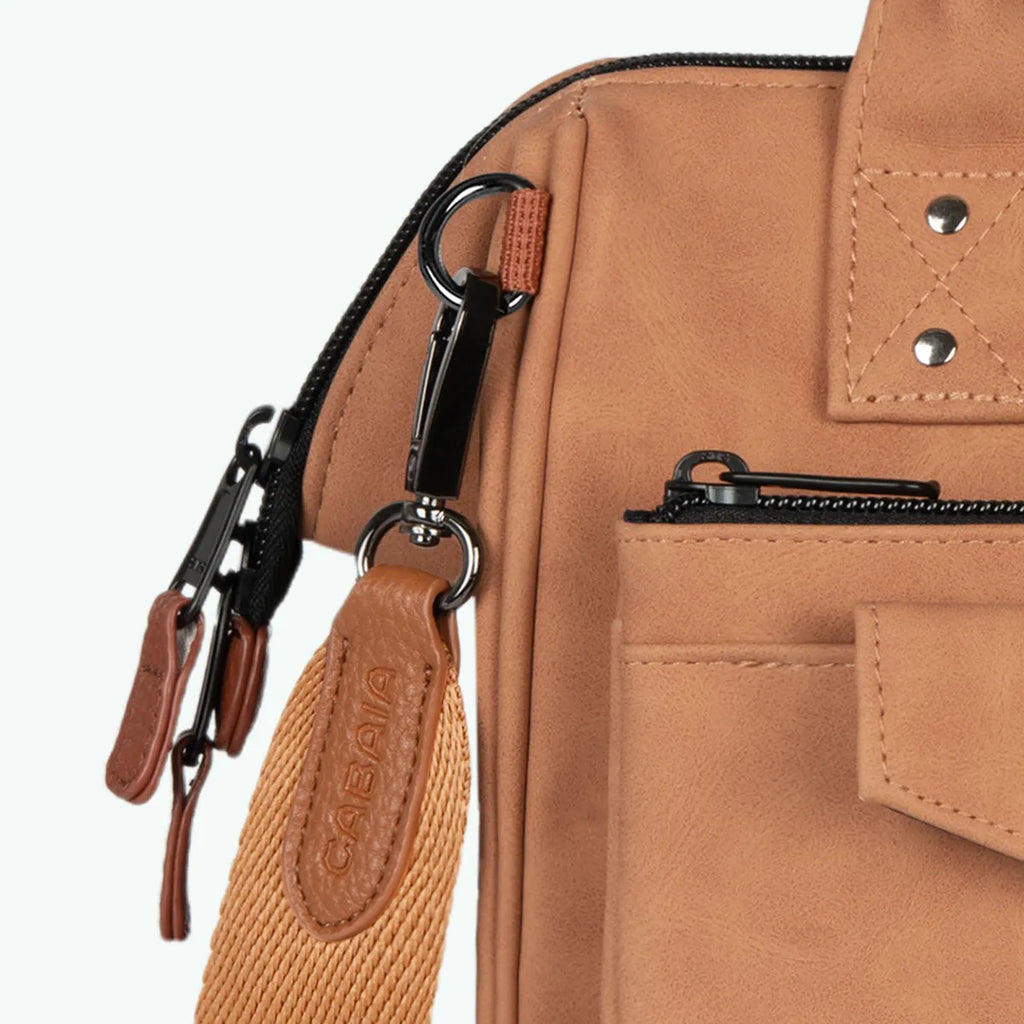 Crossbody Adventurer Medium Moscou
